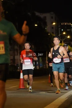 Runner Photo 1748180