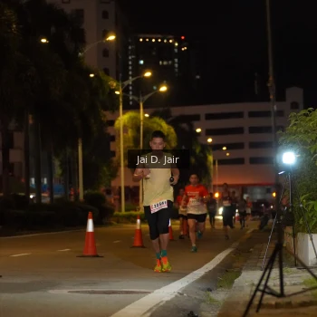 Runner Photo 1748195