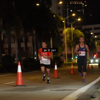Runner Photo 1748211