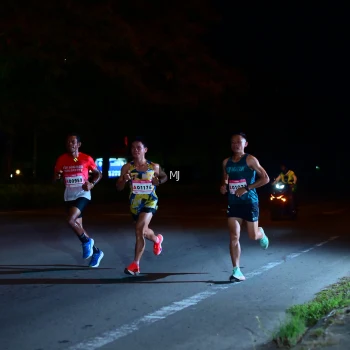Runner Photo 1748255