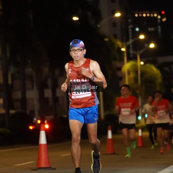 Runner Photo 1748295