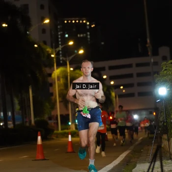 Runner Photo 1748357