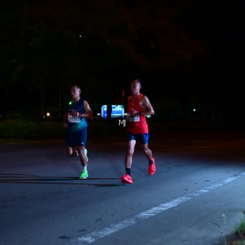 Runner Photo 1748408