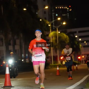 Runner Photo 1748466