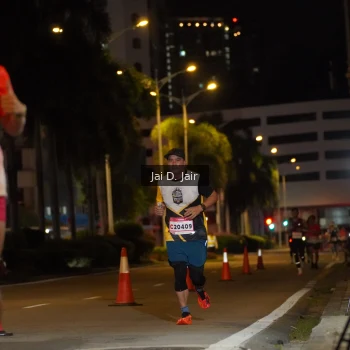 Runner Photo 1748472