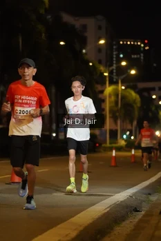 Runner Photo 1748537