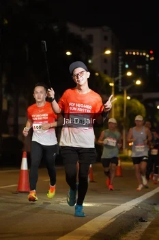 Runner Photo 1748573