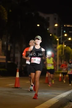 Runner Photo 1748629