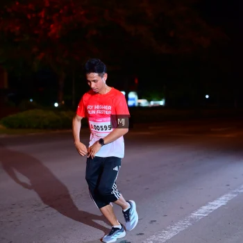 Runner Photo 1748632