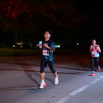 Runner Photo 1748640