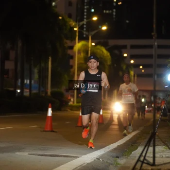 Runner Photo 1748675