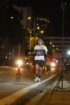 Runner Photo 1748684