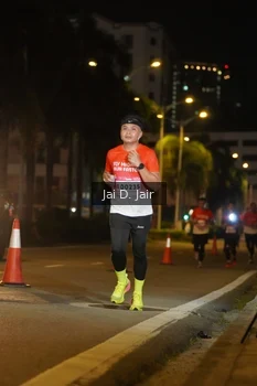 Runner Photo 1748700