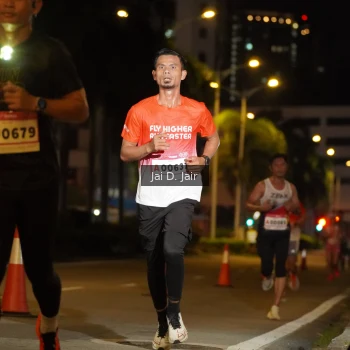 Runner Photo 1748714