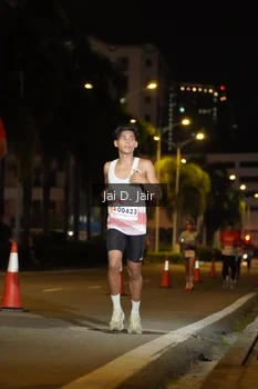 Runner Photo 1748785