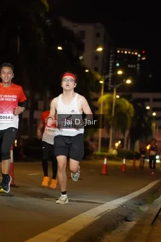 Runner Photo 1748833