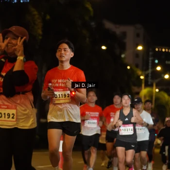 Runner Photo 1748991