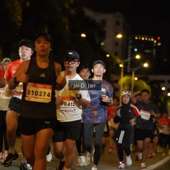 Runner Photo 1748999