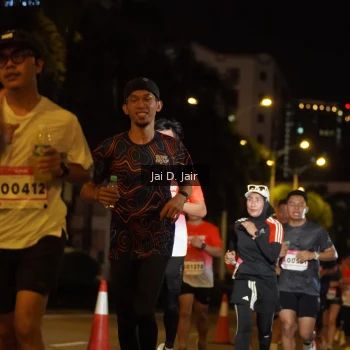 Runner Photo 1749000