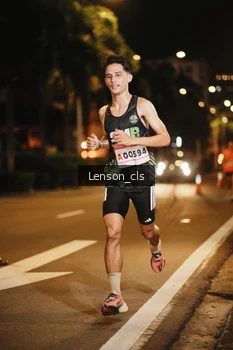 Runner Photo 1749077