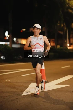 Runner Photo 1749083