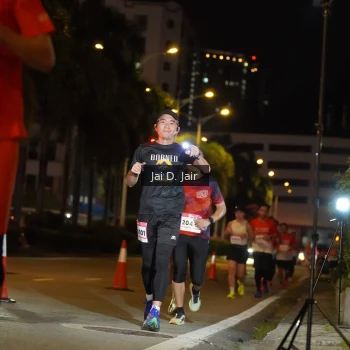 Runner Photo 1749087