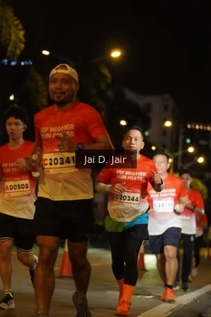 Runner Photo 1749135