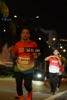 Runner Photo 1749136