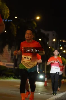 Runner Photo 1749137