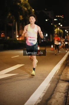 Runner Photo 1749164