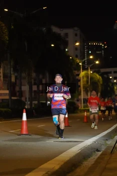 Runner Photo 1749189
