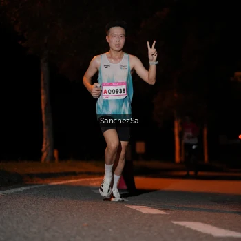 Runner Photo 1749193