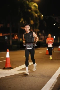 Runner Photo 1749283