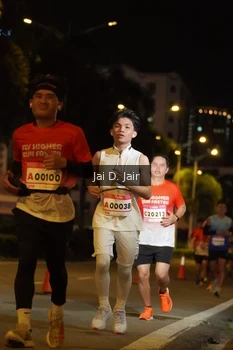 Runner Photo 1749331