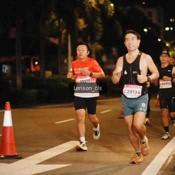 Runner Photo 1749456