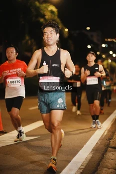 Runner Photo 1749459
