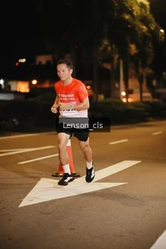 Runner Photo 1749472