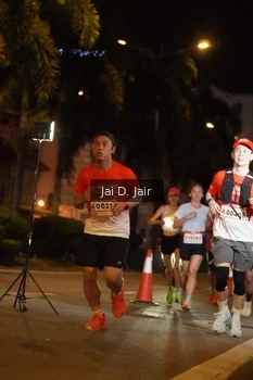 Runner Photo 1749473