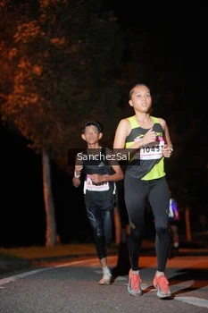 Runner Photo 1749551