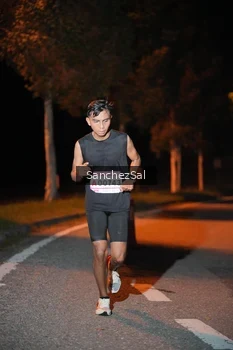 Runner Photo 1749579