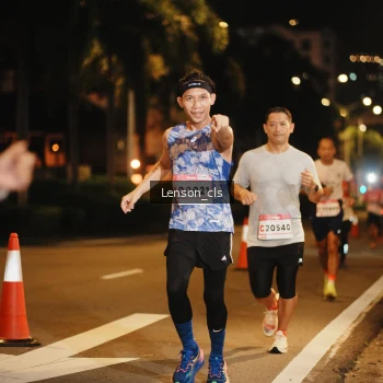 Runner Photo 1749609