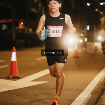 Runner Photo 1749642
