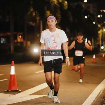 Runner Photo 1749646