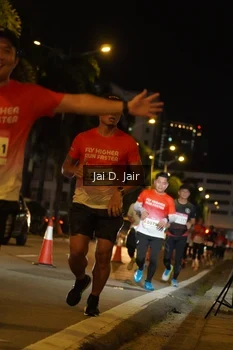 Runner Photo 1749647