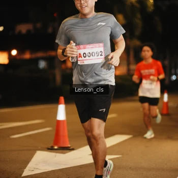 Runner Photo 1749680
