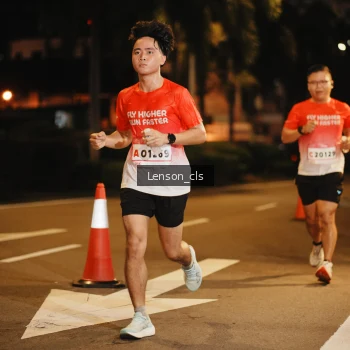 Runner Photo 1749683