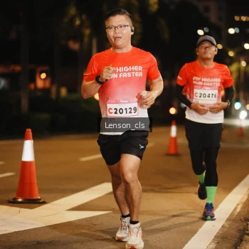 Runner Photo 1749685