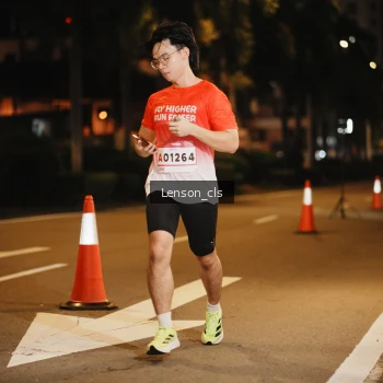 Runner Photo 1749695