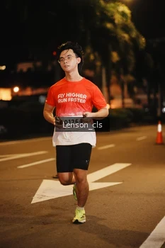 Runner Photo 1749696