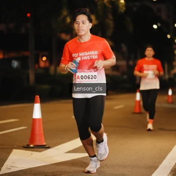 Runner Photo 1749697